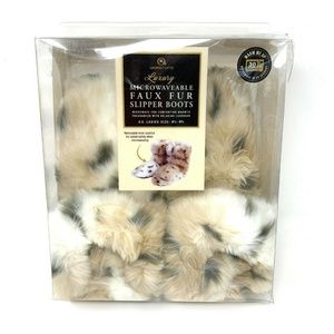 Aroma Home Microwavable Slipper Boots Size 6.5-9.5 Faux Fur Lavender Scent NEW